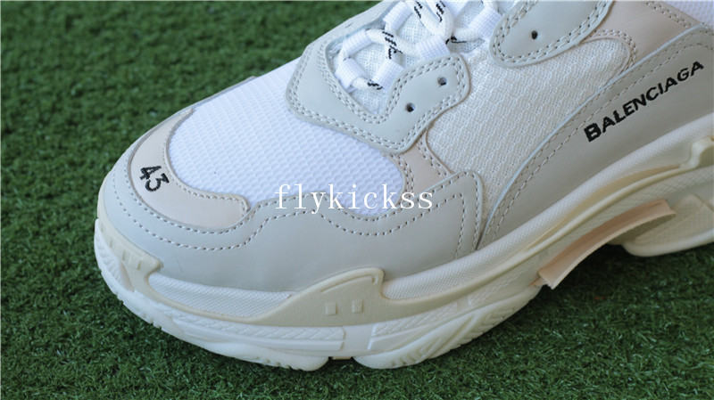 Balenciaga 2017 Fall Winter Triple-S Sneakers Cream